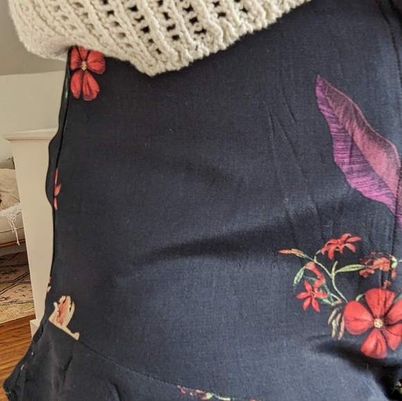 Printed mini short - Picture 2 of 2